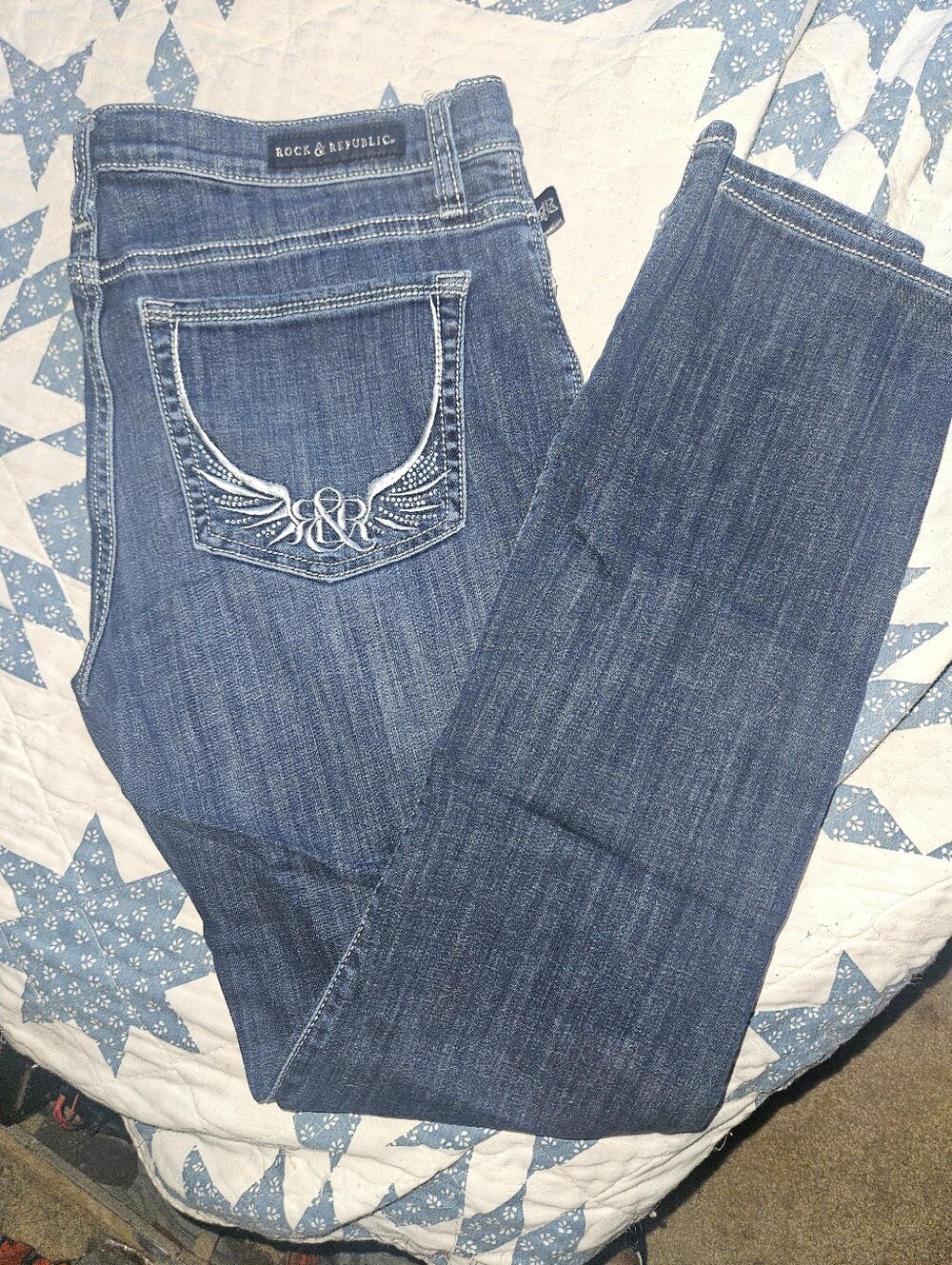 Rock & Republic Dark Blue Embroidered Pocket Skinny Jeans